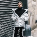Abrigos de plumas: 9 trucos de estilo para adaptarlos a 2024/2025 | Vogue España