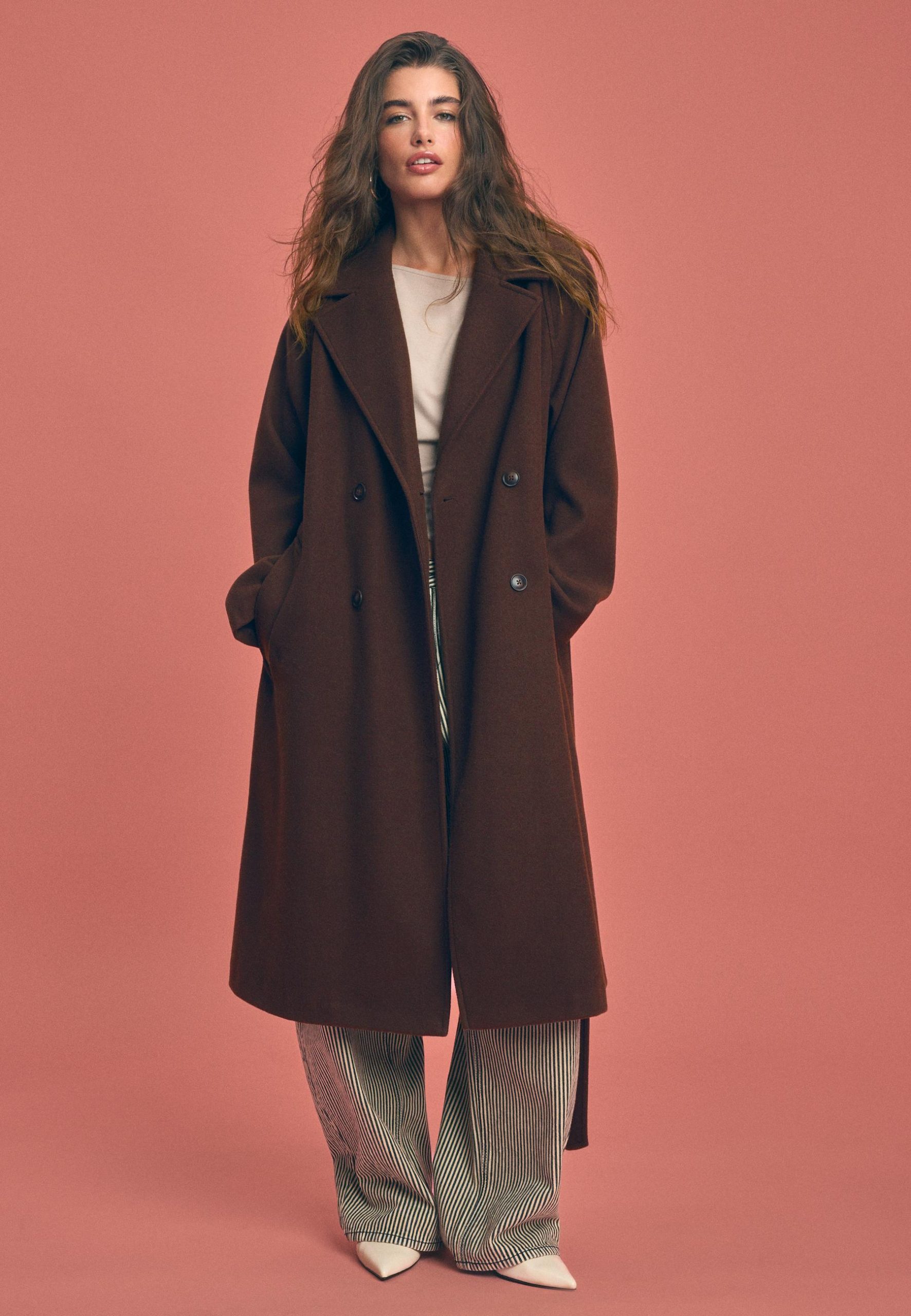 abrigos-stradivarius-510djh-1.jpg Abrigo trench tacto suave - Imagen 1