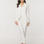 Elegante traje blanco para mujer con chaleco 18107