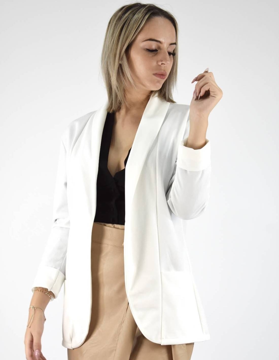 chaqueta-blazer-120mkj-1.jpg Chaqueta blazer blanca - Imagen 1