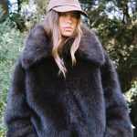 Fur Abrigo Pelo Con Capucha Stradivarius Stradivarius España Chaquetas Stradivarius Abrigo Pelo Abrigos Moda Abrigo De Faux Fur Chaleco Pelo Mujer