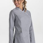Chaqueta gris para spa. Ropa de trabajo rico en algodon.